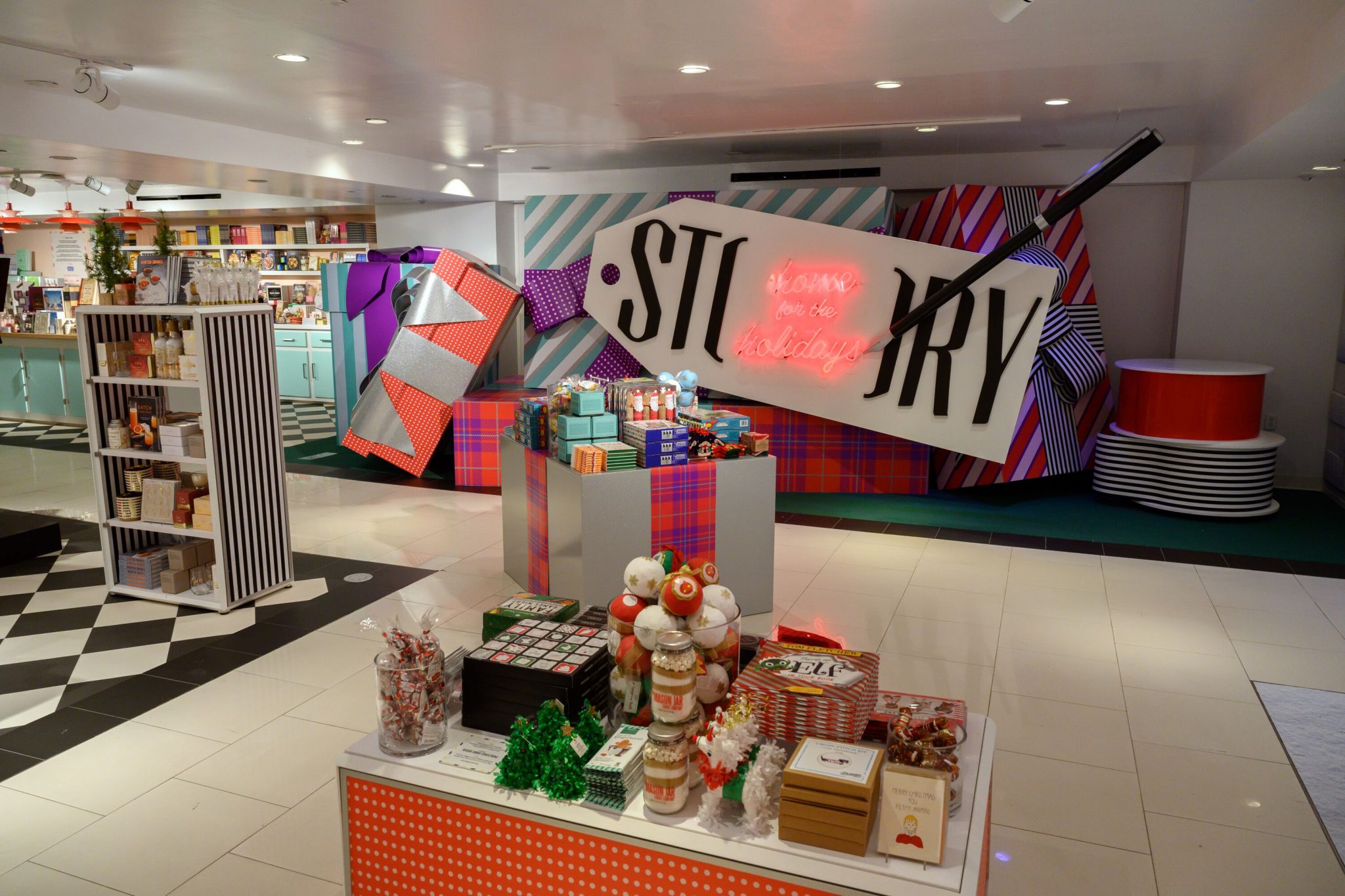 New Story Rolls Out at Macy’s image