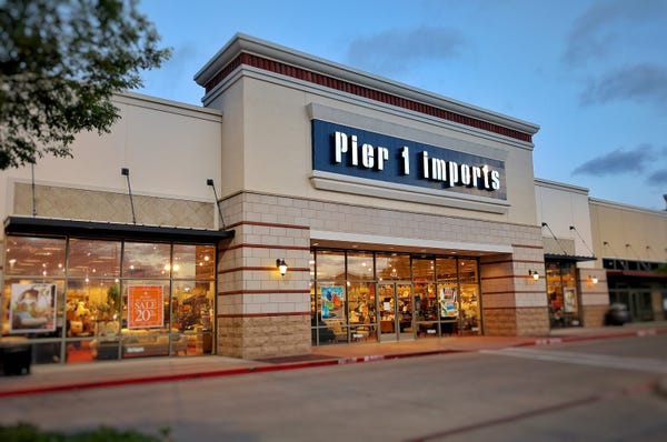 Pier 1 Imports to Close Up to 450 Stores as Q3 Loss Widens image